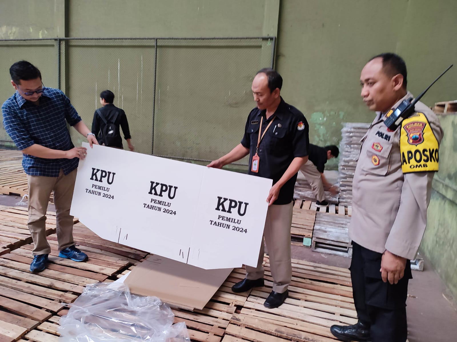 KPU Temanggung Terima Logistik Pemilu 2024, Sebanyak 2400 Bilik Suara