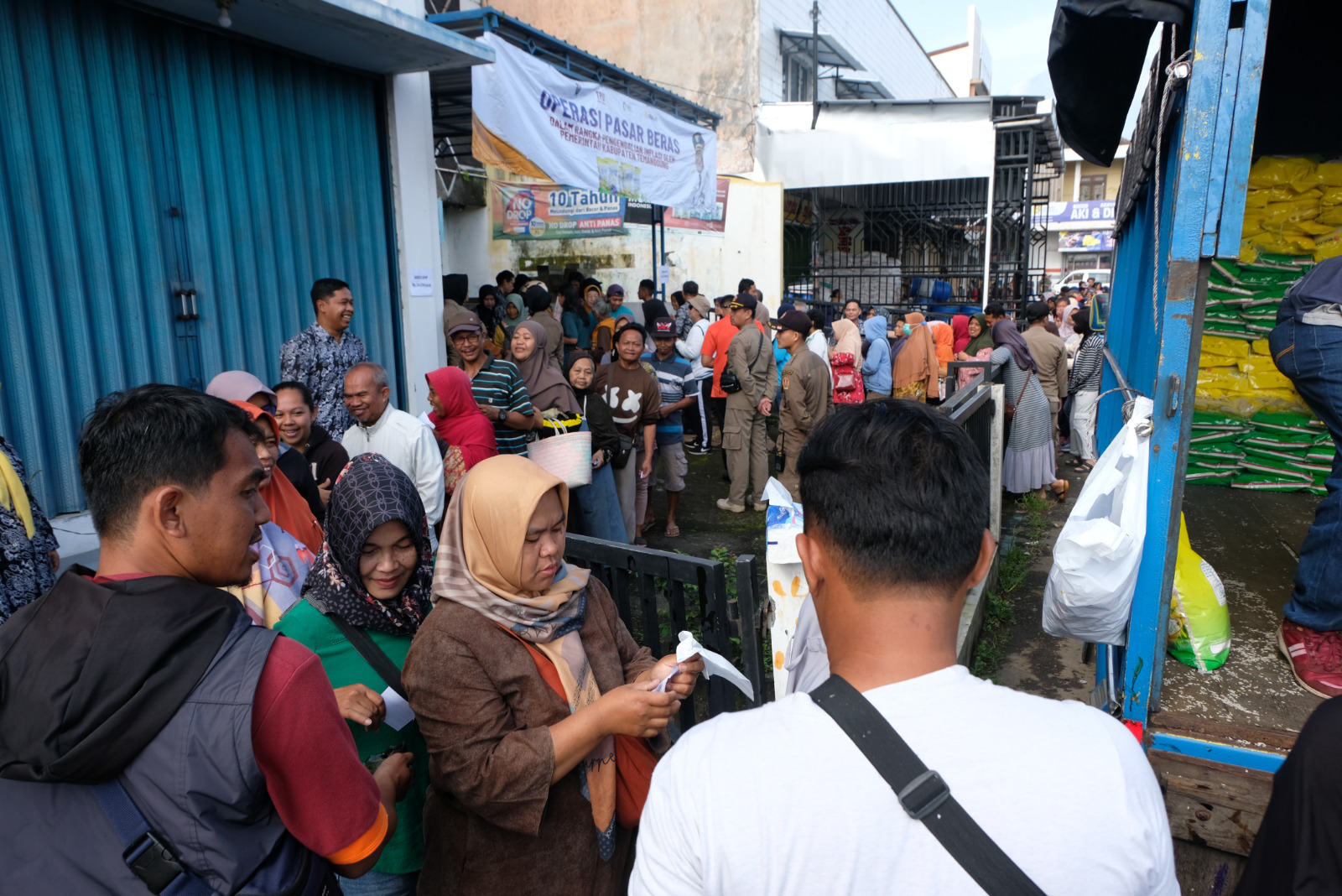 Pemkab dan Bulog Kembali Adakan Operasi Pasar Beras di Parakan