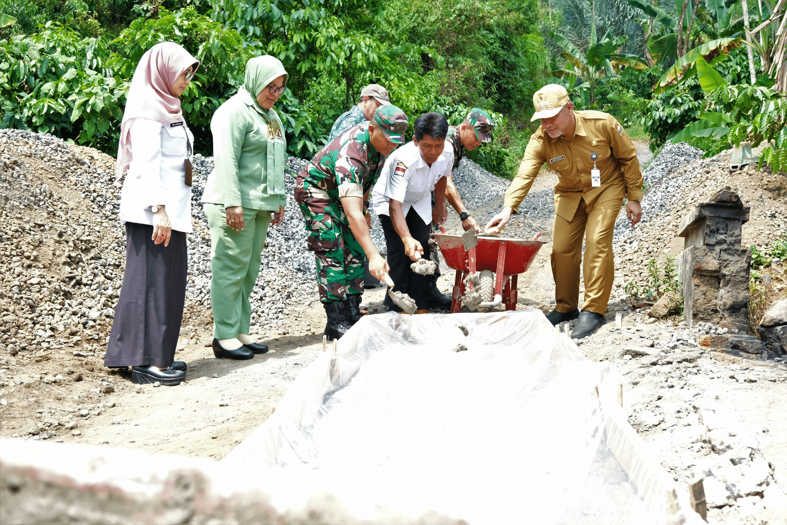 Pj. Bupati Buka TMMD ke-120, Darma Bakti TMMD Mewujudkan Percepatan Pembangunan