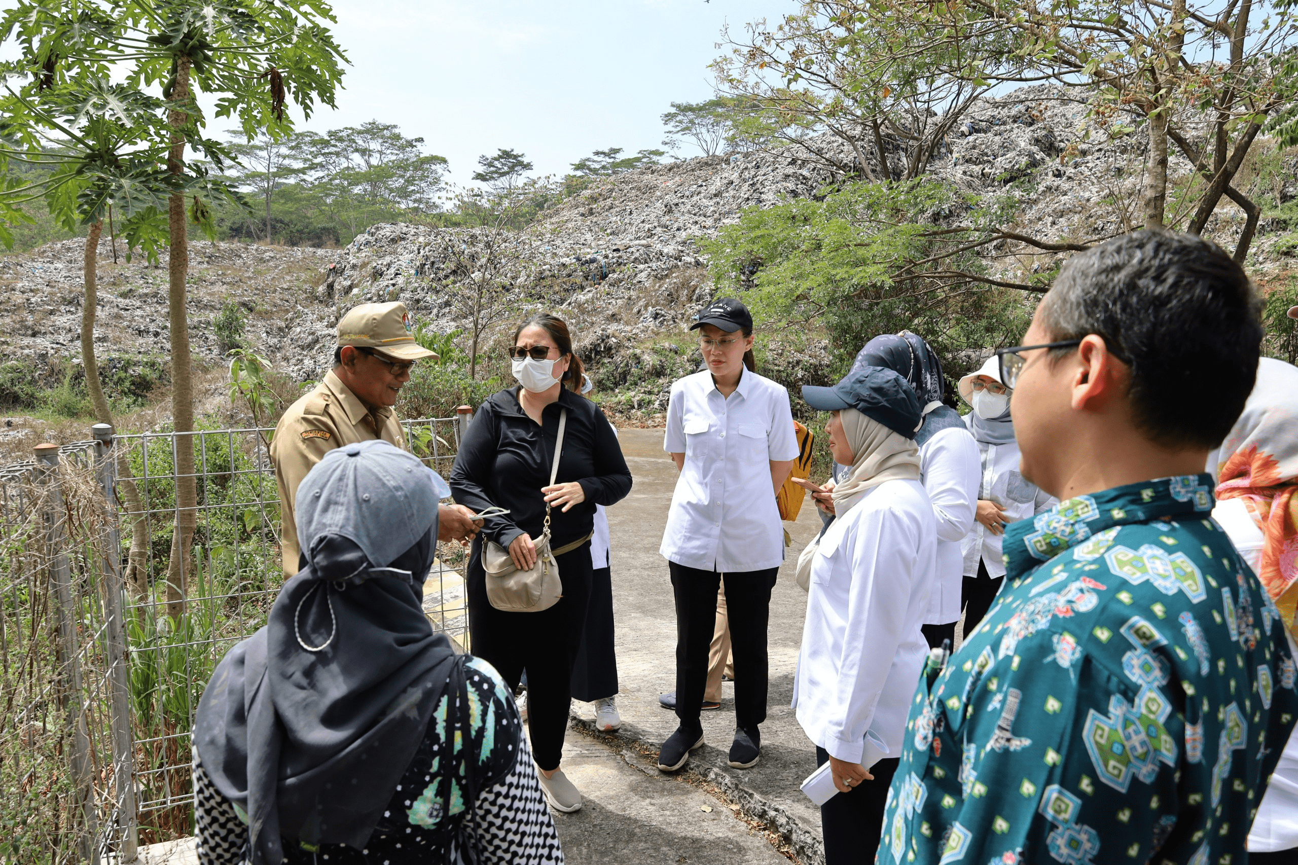 Terima Kunjungan Lapangan Tim SWM-SUD, Temanggung Siap Bangun TPST Sanggrahan