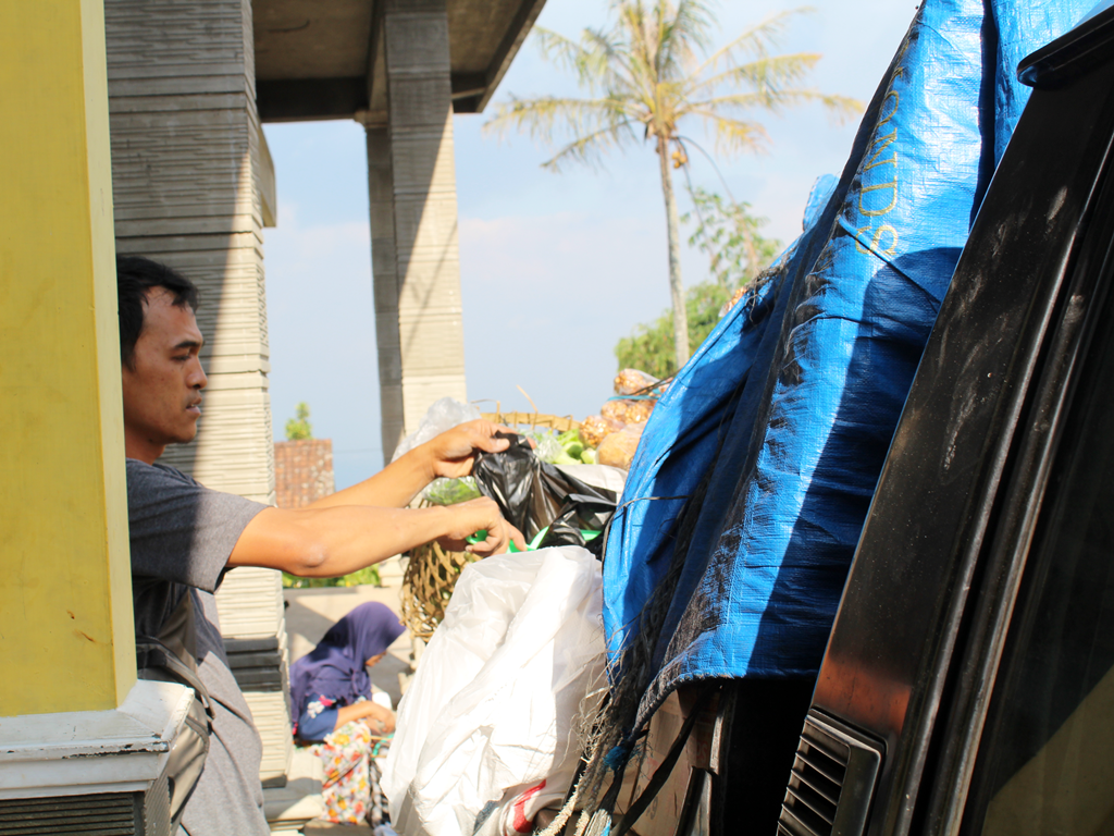 Belanja Kebutuhan Pokok dengan Mudah dan Hemat 