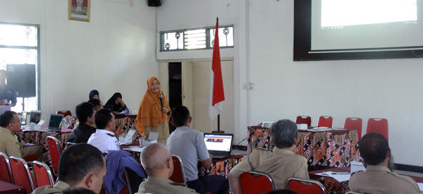 Bimtek Jurnalistik Asyik Untuk Pengelola Media Center Temanggung