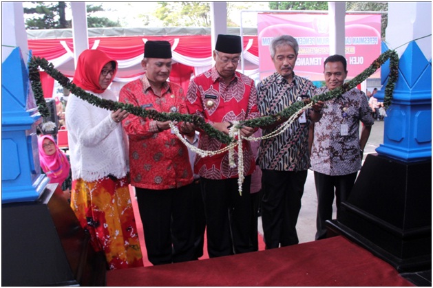 Laboratorium Komputer Pengembangan SDM Kabupaten Temanggung Diresmikan Pemakaiannya.