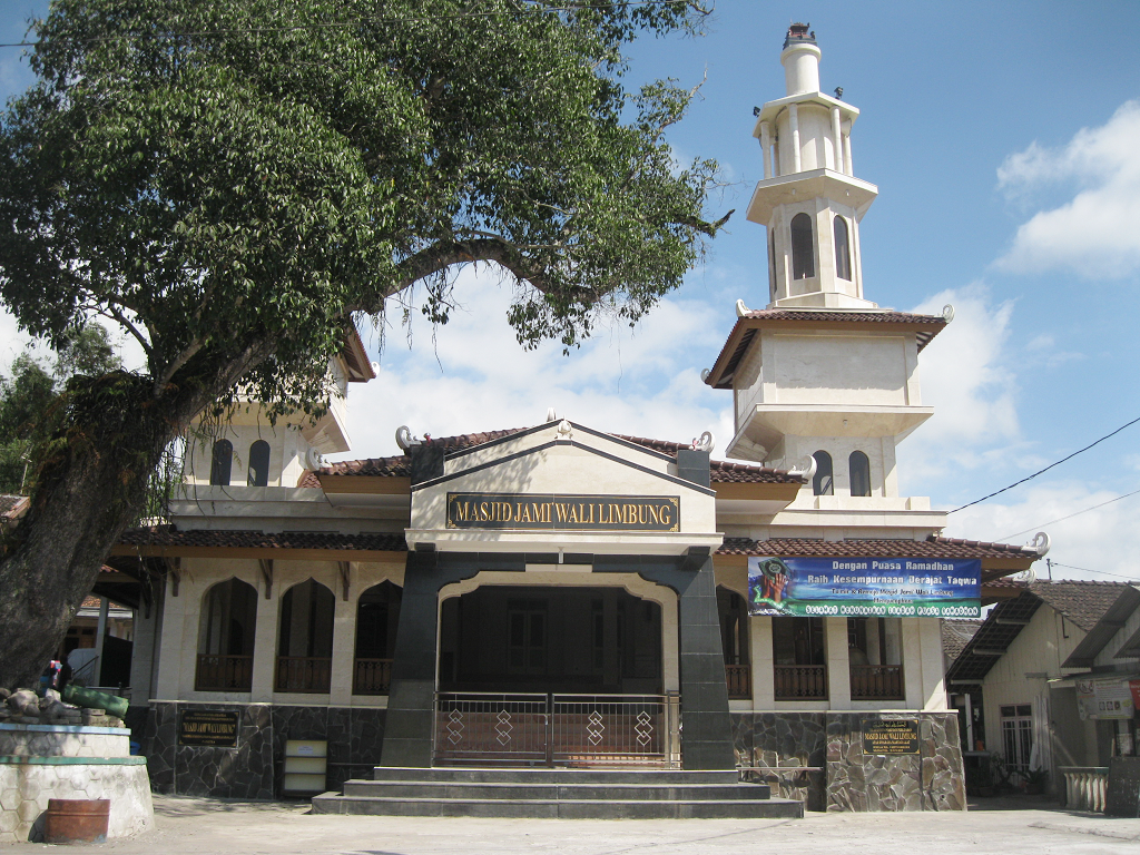 Jejak Ulama Sayid Abdullah di Masjid Wali Limbung Temanggung