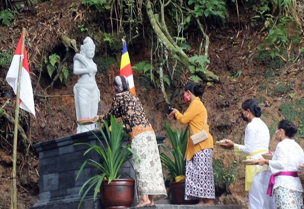 Warga Dusun Delen Gelar Tradisi Angsung Puja Angjung Bekti  