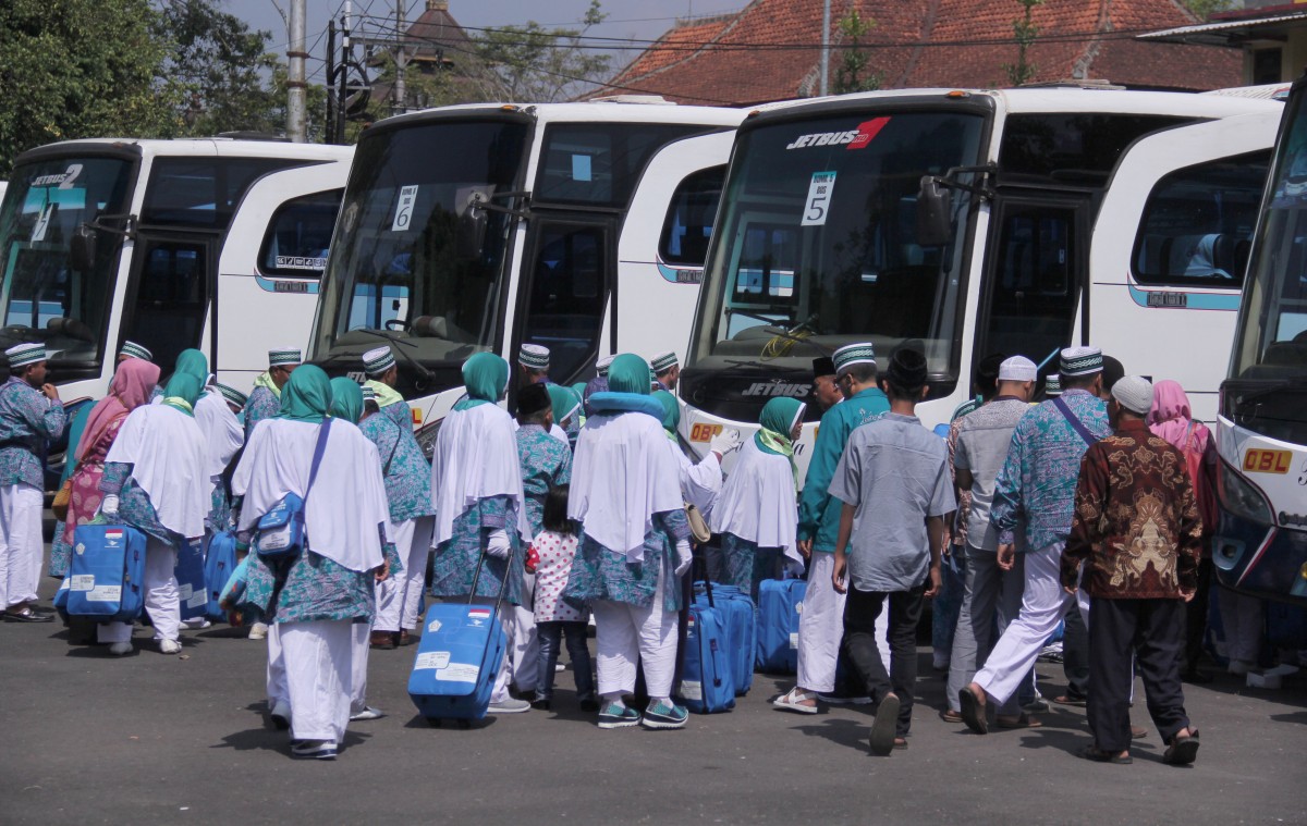 JAMAAH HAJI KABUPATEN TEMANGGUNG TH 2018 DIBERANGKATKAN