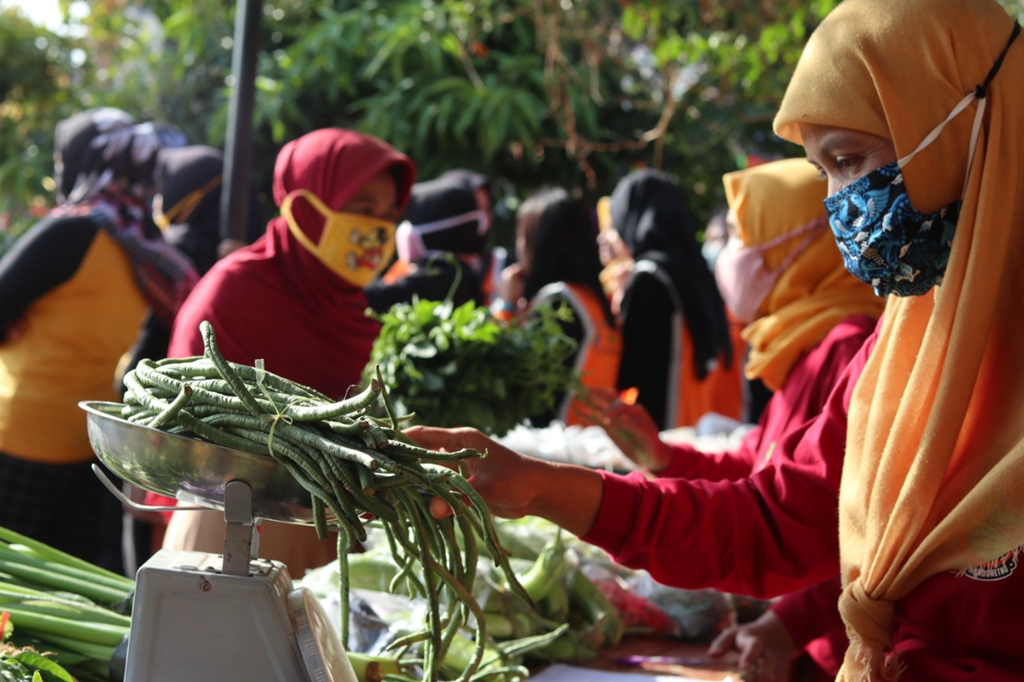 Pasar KWT, Solusi Atasi Anjloknya Harga Sayuran