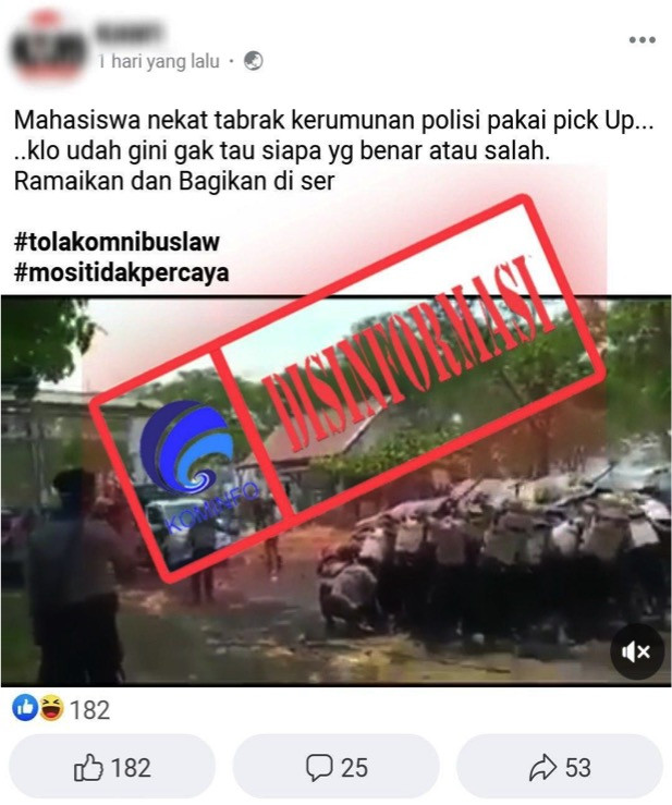 [DISINFORMASI] Tolak Omnibus Law Mahasiswa Tabrakan Mobil Pikap ke Arah Kerumunan Polisi